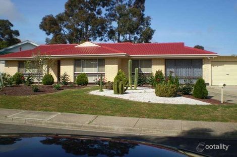 4 Lynn Pl, Hackham, SA 5163