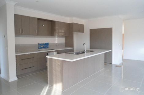 Property photo of 74 Penhall Drive Craigieburn VIC 3064