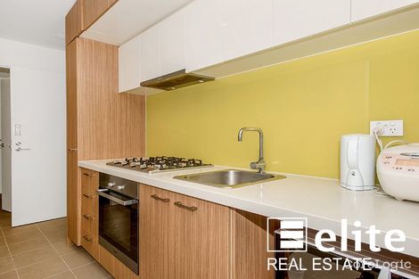 Property photo of 2402/5 Sutherland Street Melbourne VIC 3000