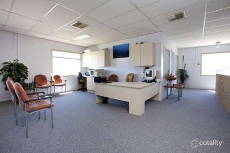 11 Irvine Dr, Malaga, WA 6090