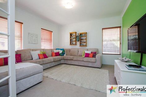 Property photo of 5 Quonday Way Dalyellup WA 6230