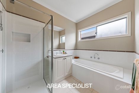 Property photo of 4 Binah Street Officer VIC 3809