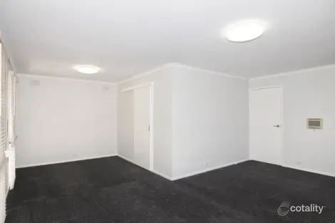 Property photo of 13 Rudstone Bend Greenvale VIC 3059