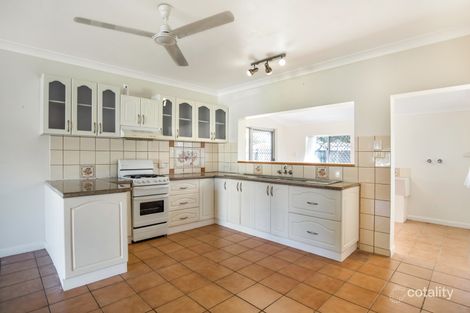 Property photo of 2 Walnut Close Manoora QLD 4870