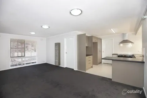 Property photo of 13 Rudstone Bend Greenvale VIC 3059