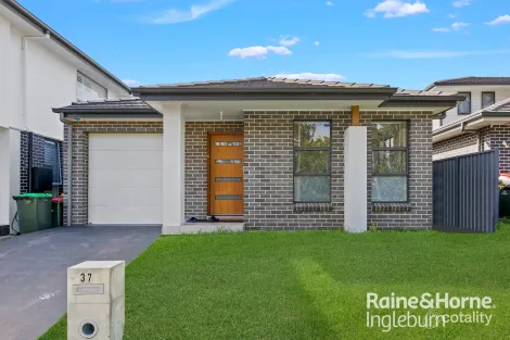 37 WOLLAHAN AVE, DENHAM COURT, NSW 2565