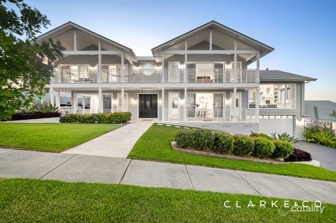 3 WOODBURY CCT, CATHERINE HILL BAY, NSW 2281