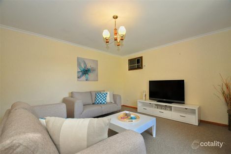 Property photo of 1 Marley Court Woodcroft SA 5162