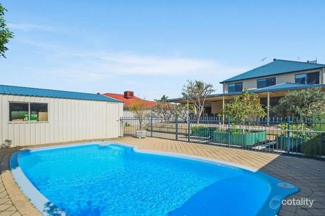 Property photo of 51 East Road Hocking WA 6065