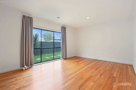 Property photo of 16 Greenway Drive Pakenham VIC 3810