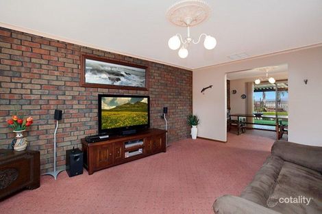 Property photo of 17 Linda Street Shea-Oak Log SA 5371