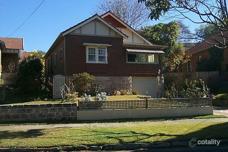 33 Dalmeny Rd, Northbridge, NSW 2063