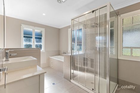 Property photo of 132 Stuart Street Mount Lofty QLD 4350
