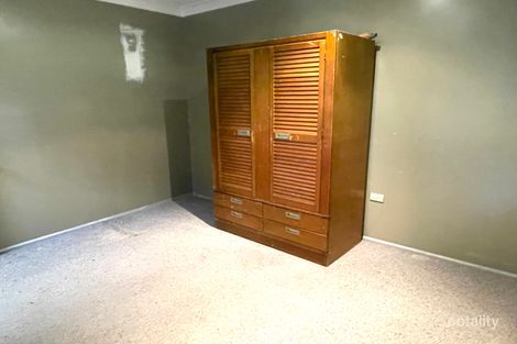 Property photo of 6 Ballarat Avenue Mannering Park NSW 2259