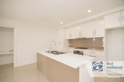 Property photo of 2/21 Madeira Road Mudgee NSW 2850