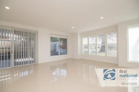 Property photo of 2/21 Madeira Road Mudgee NSW 2850