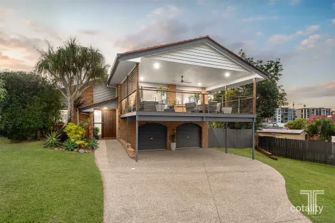 8 Coolcorra Ct, Carindale, QLD 4152