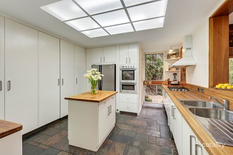 Property photo of 25 Raheen Drive Kew VIC 3101