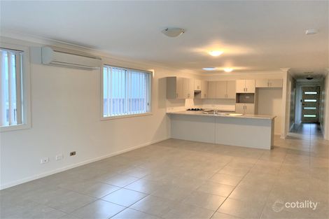 Property photo of 2/70 Redgum Circuit Aberglasslyn NSW 2320