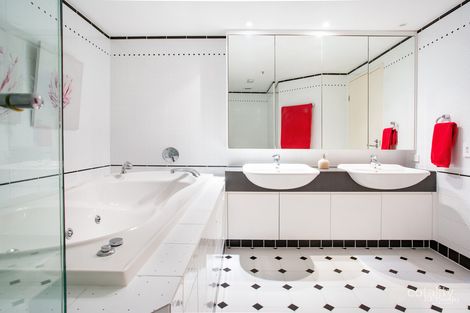 Property photo of 76/12 Commodore Drive Surfers Paradise QLD 4217