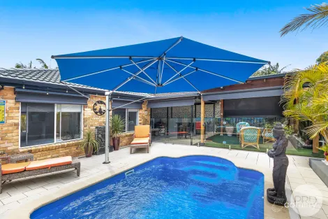 19a Jellicoe Cl, Fingal Bay, NSW 2315