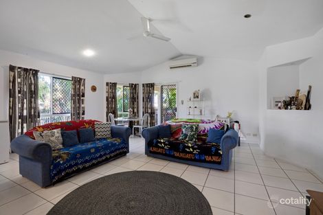 Property photo of 1 Sunseeker Court Blacks Beach QLD 4740