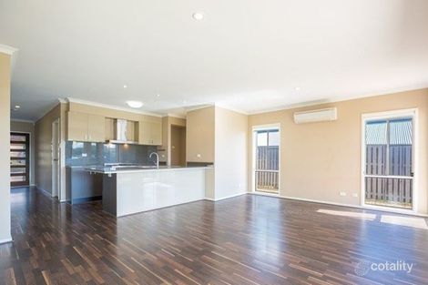Property photo of 37 Coach Way Upper Coomera QLD 4209