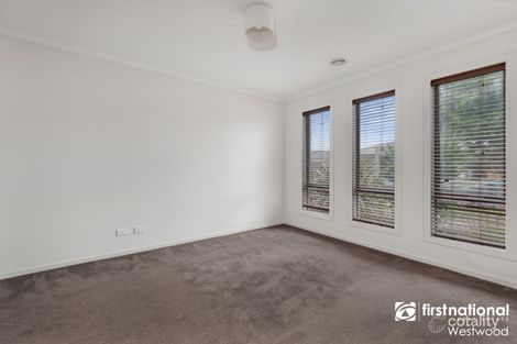 Property photo of 11 Frogmouth Court Williams Landing VIC 3027