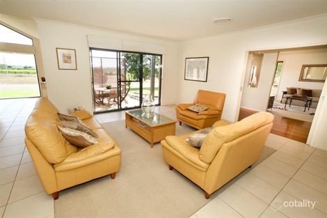 Property photo of 3 Elizabeth Drive Lake Wyangan NSW 2680