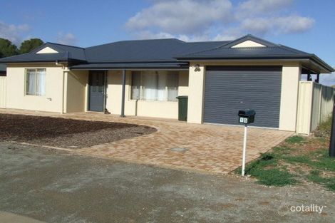 15 First St, Owen, SA 5460