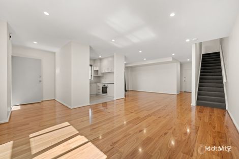 Property photo of 30/21 Bakewell Street Coombs ACT 2611