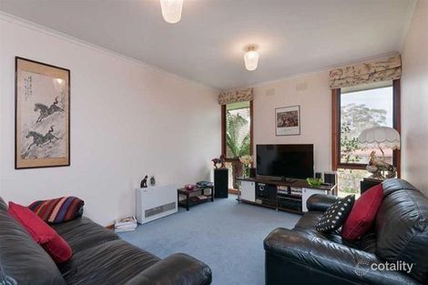 Property photo of 10 Gilchrist Crescent Sunbury VIC 3429
