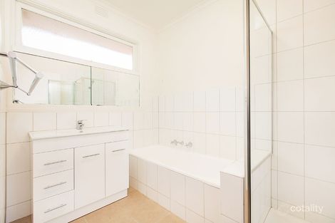 Property photo of 2/18 Garden Avenue Glen Huntly VIC 3163