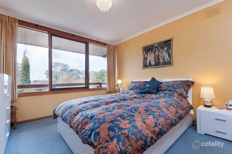 Property photo of 10 Gilchrist Crescent Sunbury VIC 3429