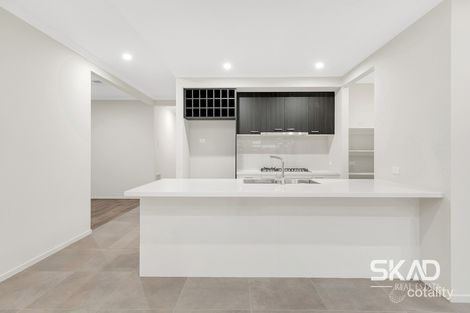 Property photo of 27 Boilersmith Street Donnybrook VIC 3064