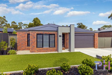 18 Bettalan Ct, Spring Gully, VIC 3550