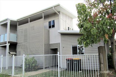 2/6-10 Arthur St, Blackwater, QLD 4717