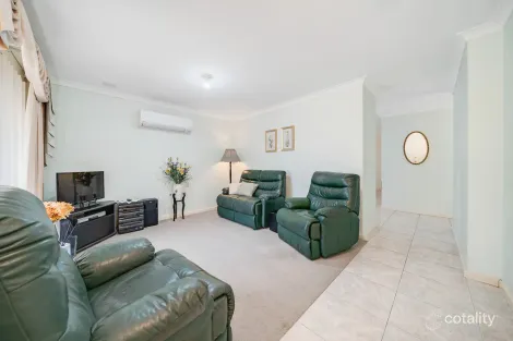 Property photo of 5/3 Adelphi Court Marangaroo WA 6064