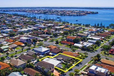Property photo of 23 Victor Avenue Paradise Point QLD 4216