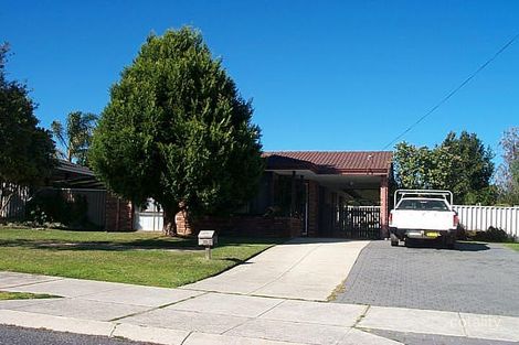 70 Le Grand Gdns, Marangaroo, WA 6064