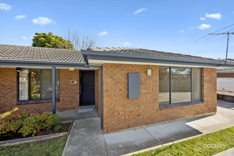 2/18 ALEXANDER ST, CRANBOURNE, VIC 3977
