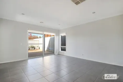 Property photo of 5 Gurney Crescent Wodonga VIC 3690