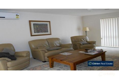 Property photo of 27 Prime Court Berwick VIC 3806