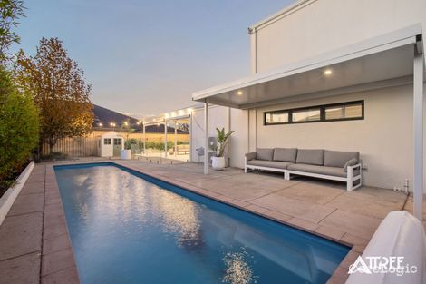 Property photo of 32 Flowerfield Loop Southern River WA 6110