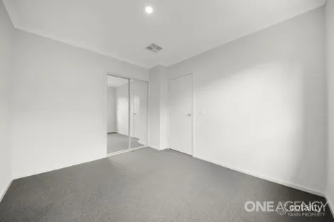 Property photo of 16 Myrtleleaf Street Tarneit VIC 3029