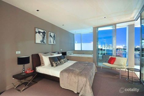 Property photo of 5/33 Ellis Street Kangaroo Point QLD 4169
