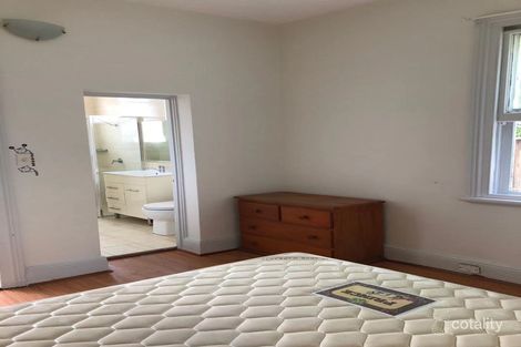 Property photo of 2/2 The Avenue Ashfield NSW 2131