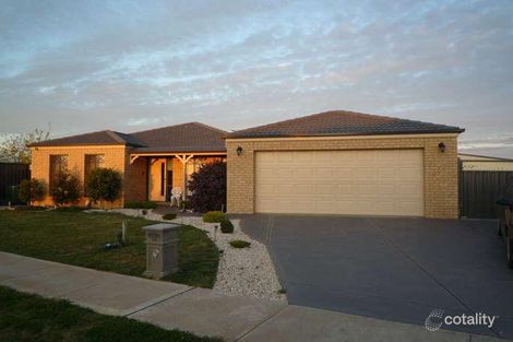 14 Barcoo St, Manor Lakes, VIC 3024