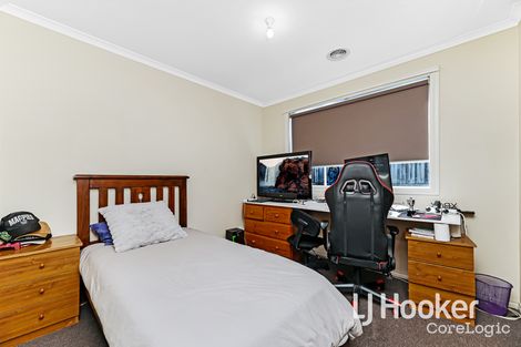 Property photo of 12 Algerd Way Pakenham VIC 3810