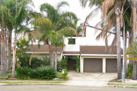 4 Sherritt Pl, Prairiewood, NSW 2176